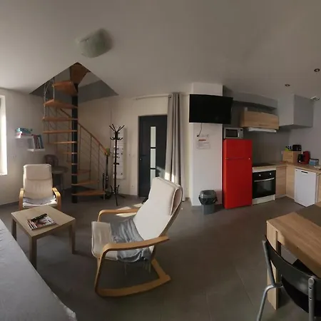 La Halte Des Trois Rivieres Apartment Plichancourt